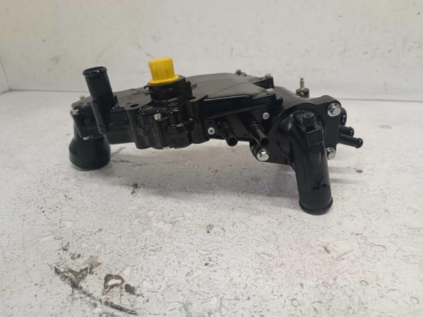 BOITIER DU THERMOSTAT PEUGEOT/CITROEN/FIAT/SUZUKI/HYUNDAI - Vue 1